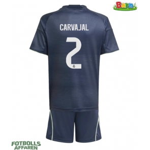 Real Madrid Daniel Carvajal #2 Bortaställ Barn 2025-26 Kortärmad (+ Korta byxor)